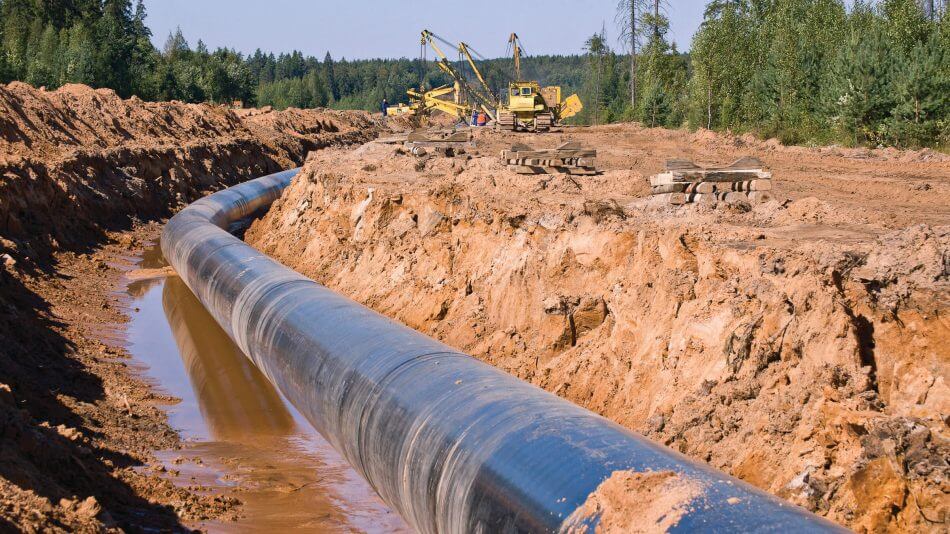 Pipeline laid in trench awaiting burial to demonstrate Senstar's third party interference detection capabilities